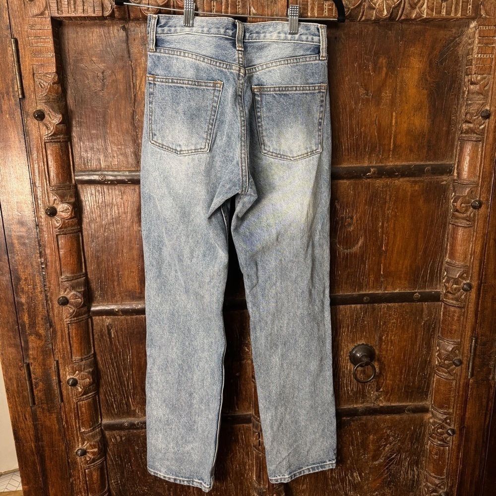 Brandy Melville J. Galt High-Waisted Straight Leg Jeans – Size S – Vintage Wash - Picture 5 of 5